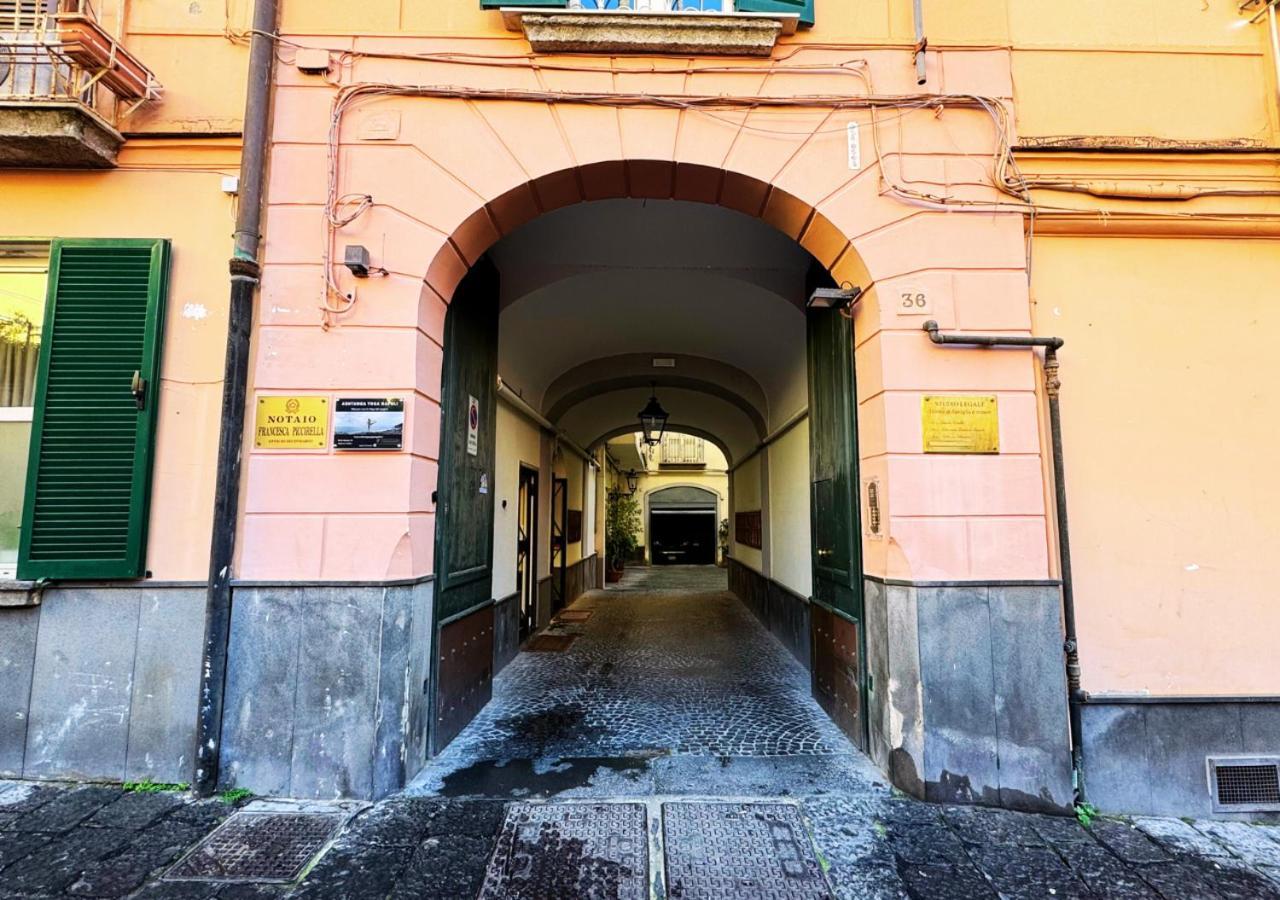 Apartmán Metro Amedeo - Stanza Privata Con Vasca Idromassaggio Neapol Exteriér fotografie